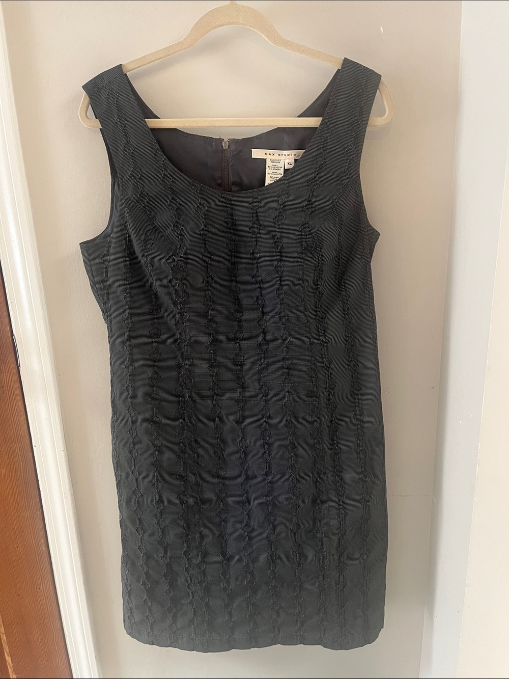 Max Studio Black Textured Scoop Neck Sleeveless Mini Dress